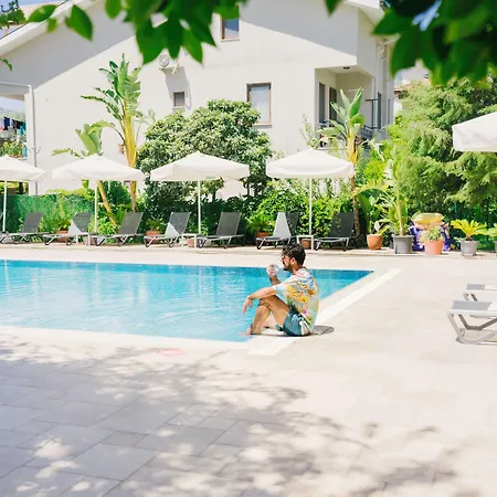West House Exclusive Ξενοδοχείο *