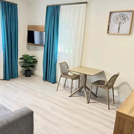 Szálloda West House Exclusive