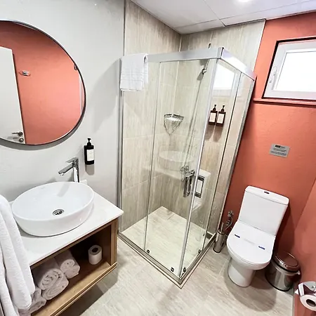 Szálloda West House Exclusive *