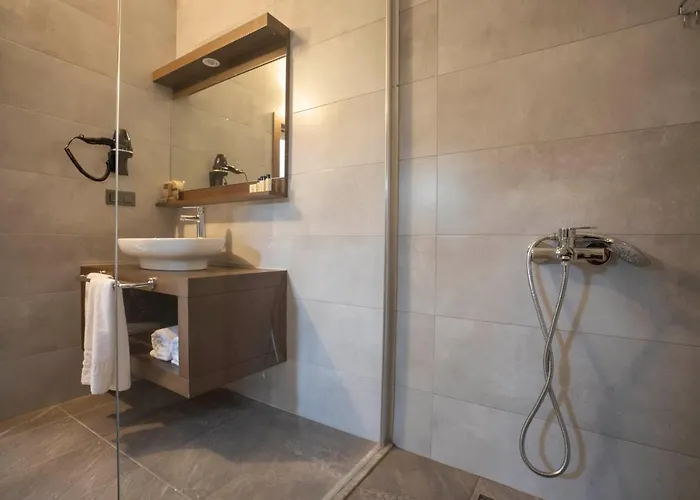 West House Exclusive Hotel