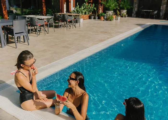 Szálloda West House Exclusive