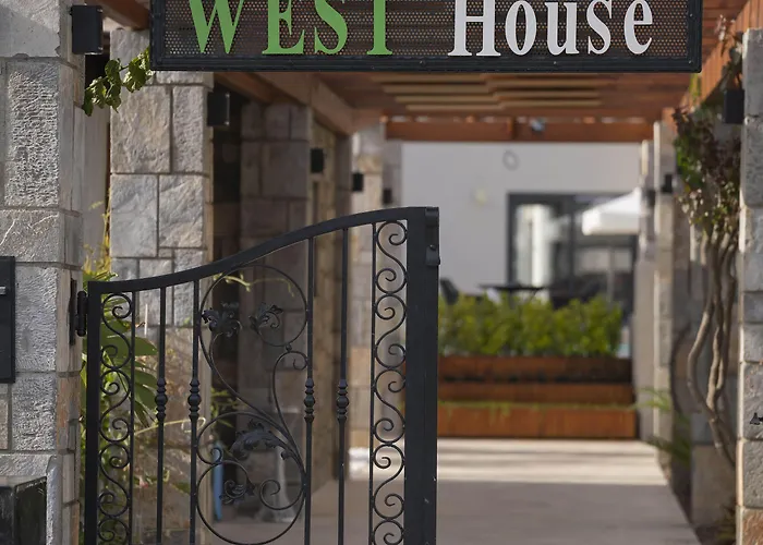 Hotel West House Exclusive