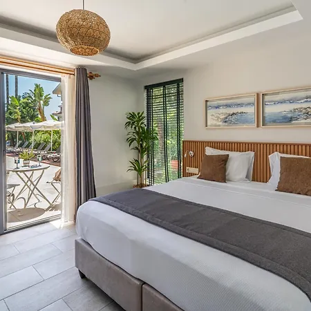 West House Exclusive Hotel