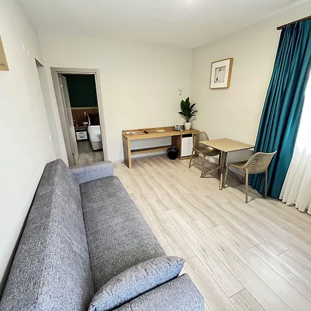 Hotel West House Exclusive *