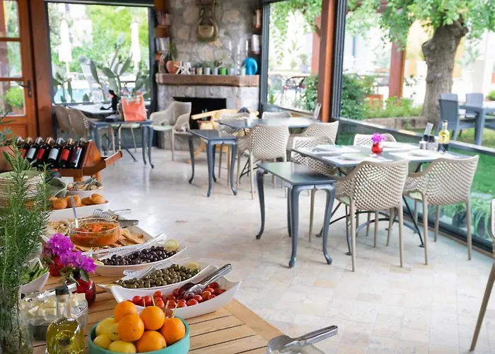 West House Exclusive Hotel *