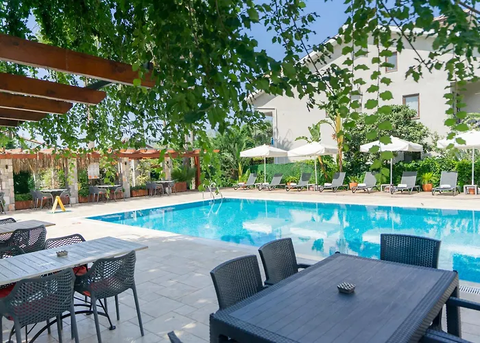 Hotel West House Exclusive *