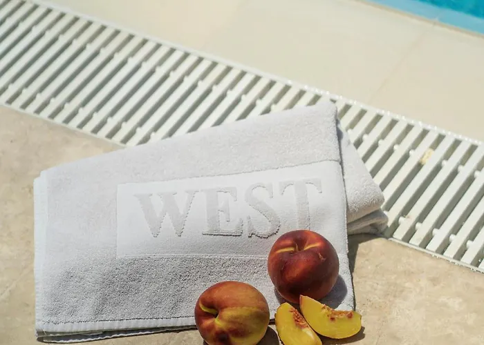Hotel West House Exclusive